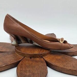 Claudia Ciuti Womens 10 Peep Toe Sculpted Wedge Heel Tan Leather Brown